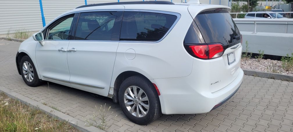 Chrysler pacifica 3.6 automat 7 osobowa