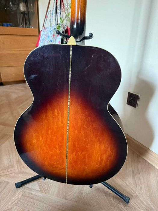 Gitara akustyczna