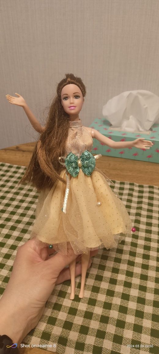Красивая кукла для вашей принцесски.