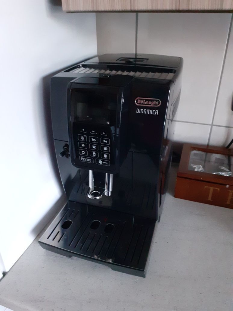 Ekspres DELONGHI Dinamica ECAM 353.75.B