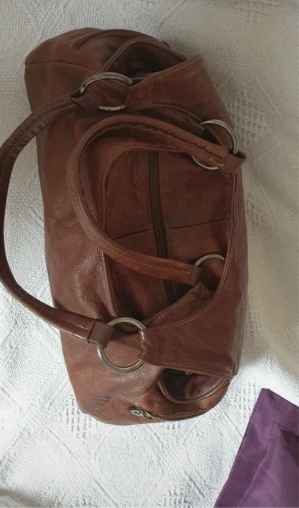Torba skórzana na krótkich paskach