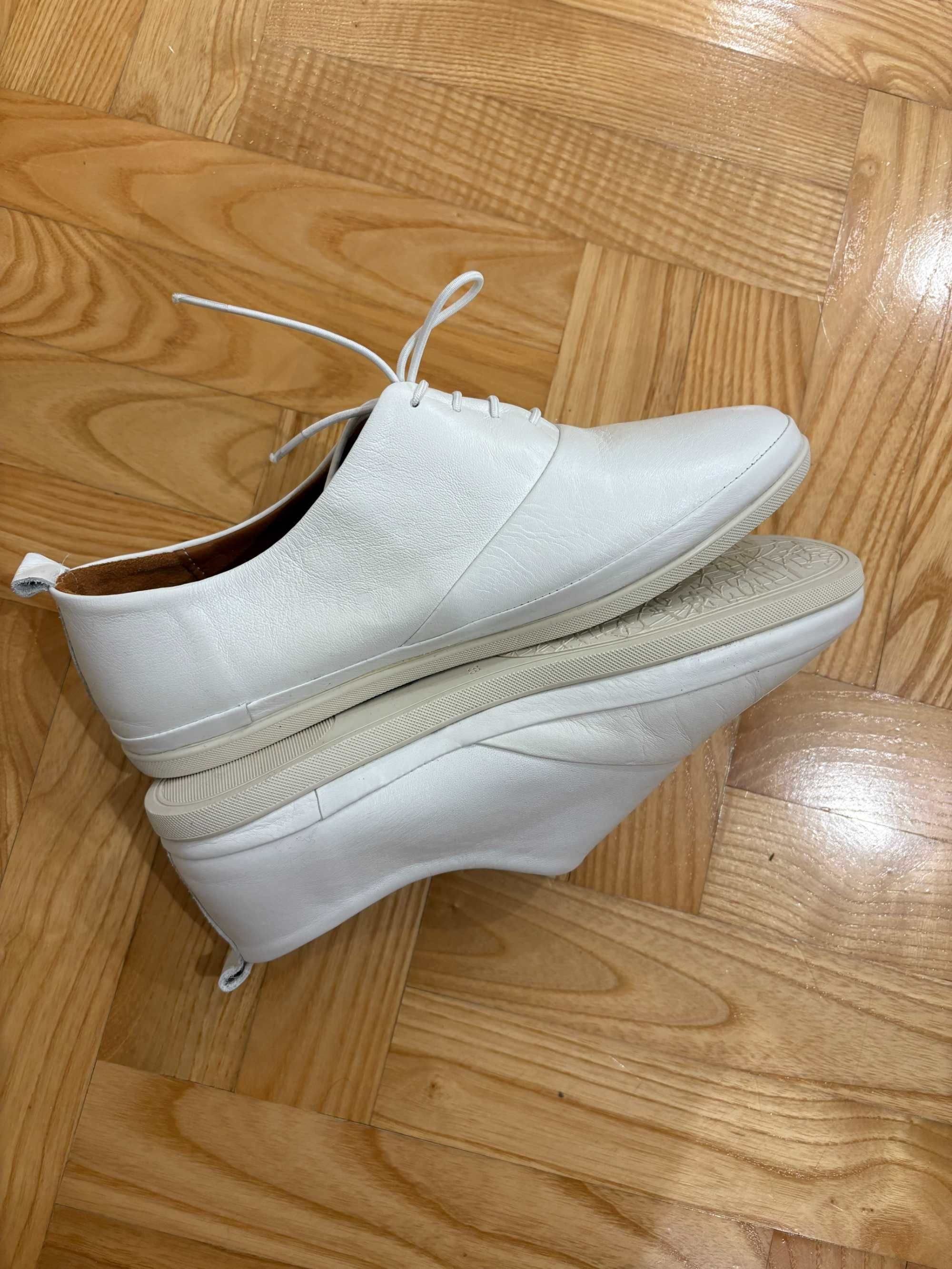 Buty tenisówki skórzane VENEZIA