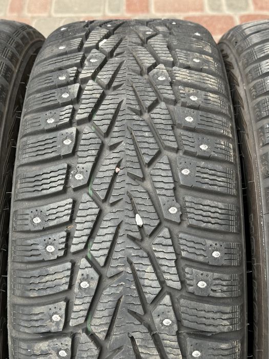 215-55-17 Nokian Hakkapeliitta 7 зима шип шипована