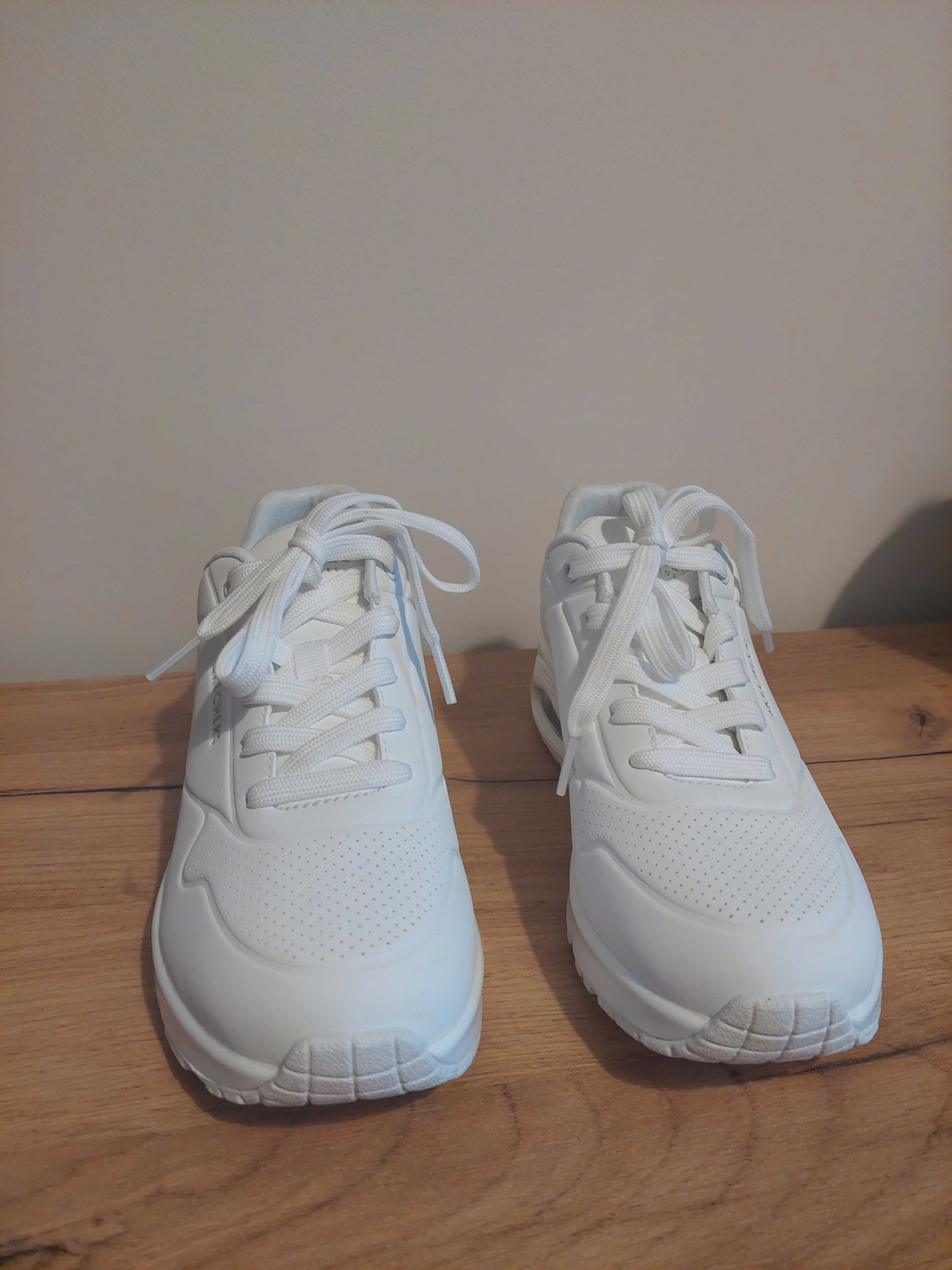 Damskie Sneakersy Skechers 37,5 Białe
