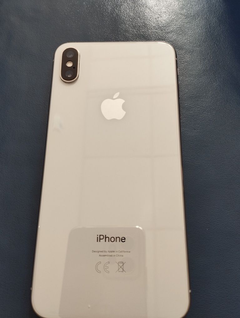 Iphone xs max продам