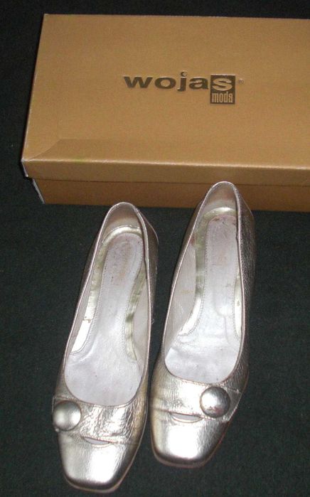 Wojas-półbuty damskie-balerinki, r. 39, złote