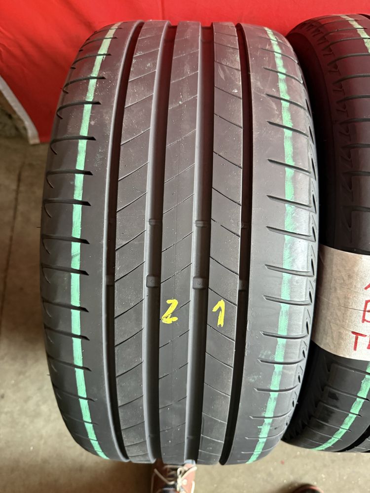Pneus 225/45/18 + 255/40/18 Bridgestone Todos Iguais