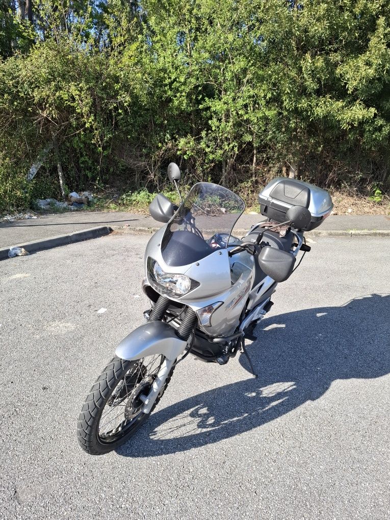 Honda transalp  650