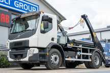 Volvo FE 320 4x2  Volvo FE 320, Bramowiec, HYVA LIFT