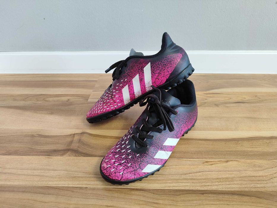 Buty do piłki nożnej turfy ADIDAS Predator Freak.4 TF Jr rozm. 38 2/3
