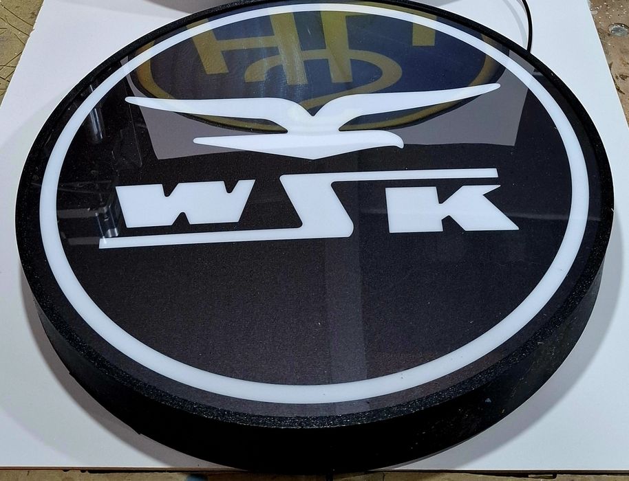 Motor WSK – kaseton LED retro / kaseton podświetlany/