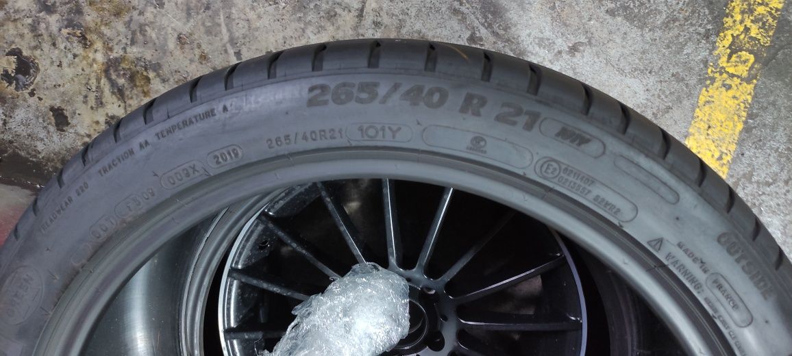 Pneus 265/40/21 Michelin semi novos