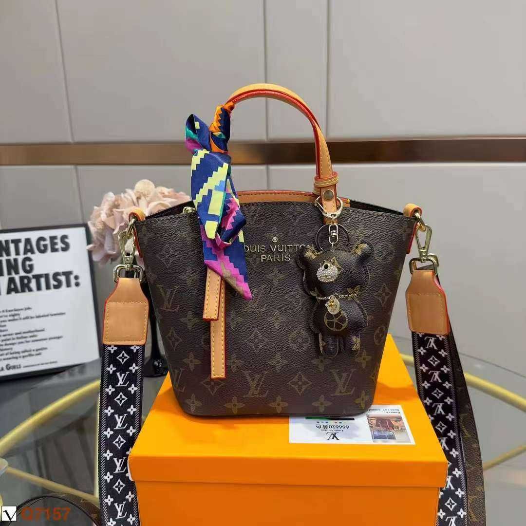 Louis Vuitton Torebka damska torba, skóra 67-38