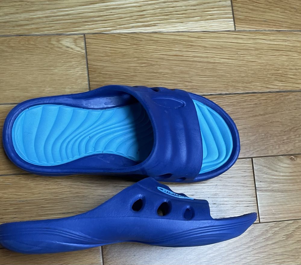 Kapcie potwory, klapki basenowe r.24 i plecak wycieczkowy spider man