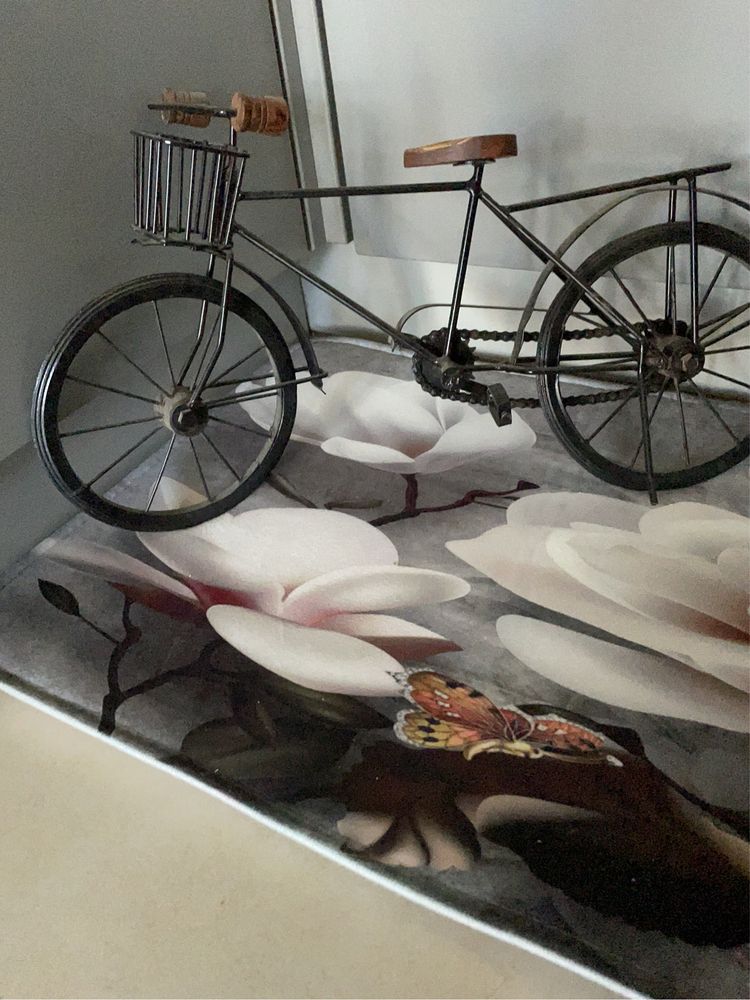 Model   metalowy  roweru