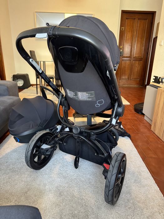 Carrinho Quinny Moodd + babycoque BeSafe iZi Go + base ISOfix
