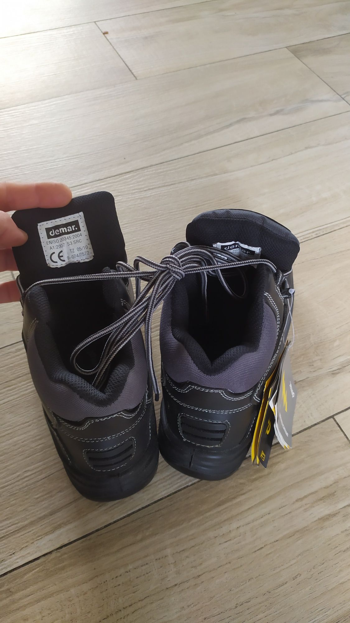 Nowe buty robocze Demar S3 SRC r.41 – stalowy nosek, antypoślizgowe