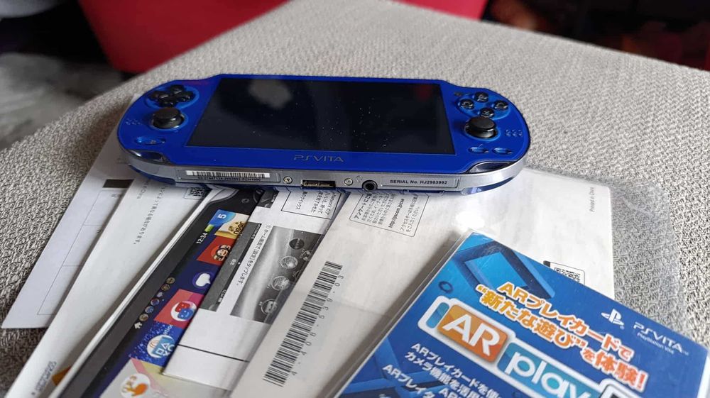 PsVita Saphirre Blue Special Pack