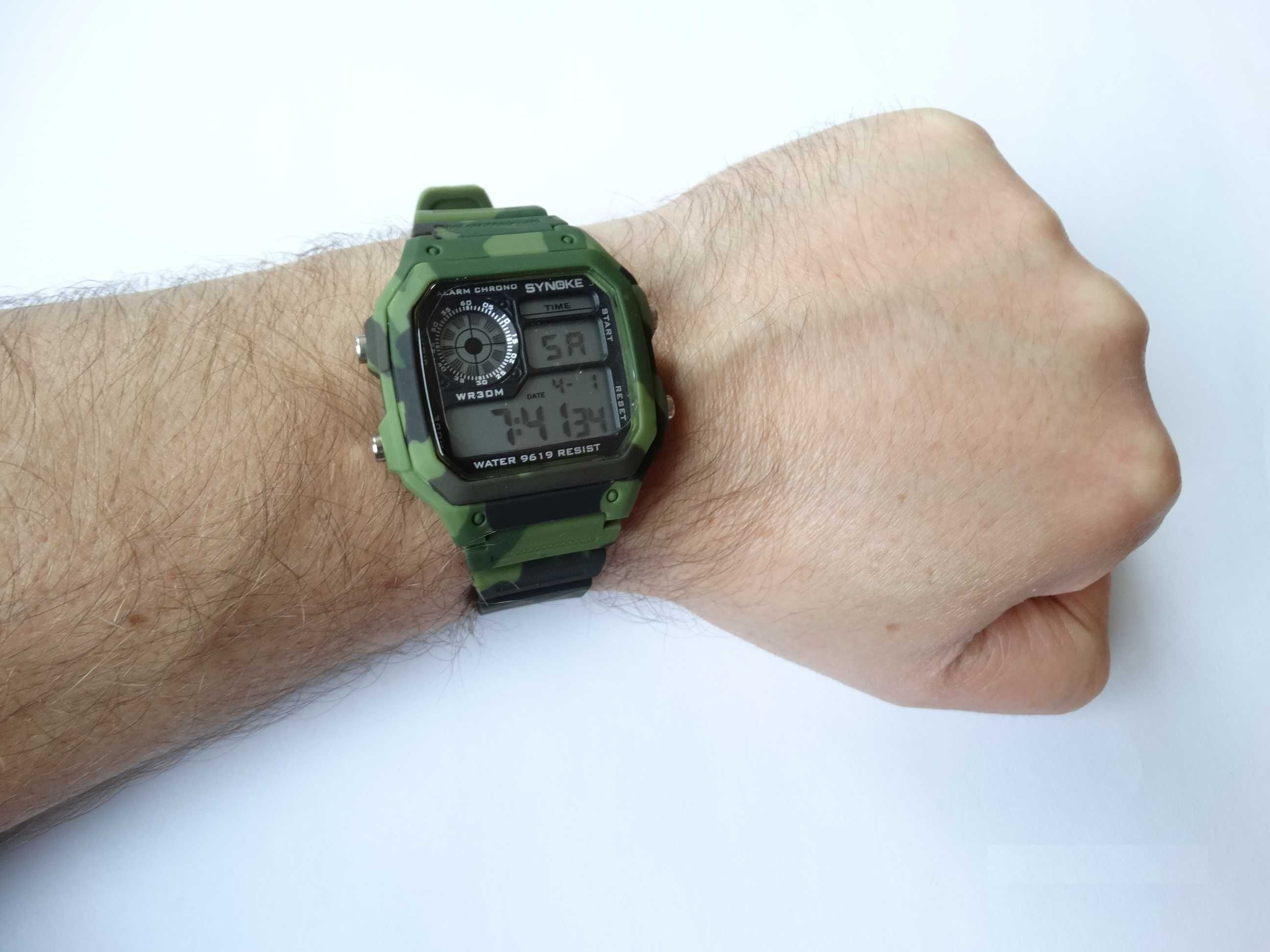 Wojskowy kamuflaż zegarek Synoke męski elektroniczny cyfrowy LED camo