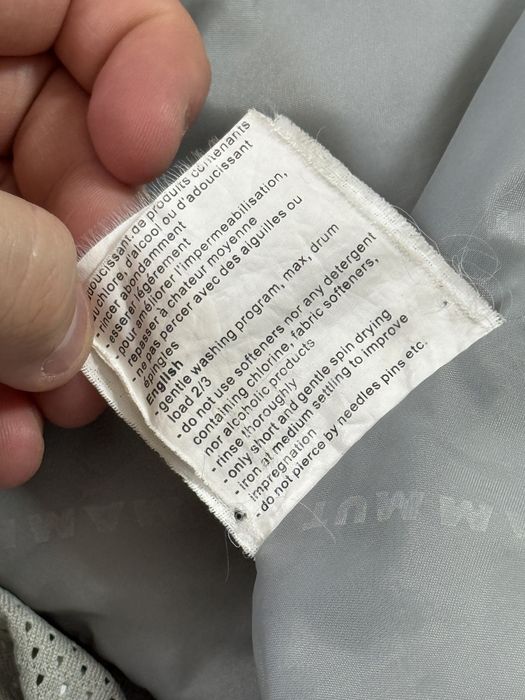 Kurtka mammut wiatrowka posiada plany rozmiar L