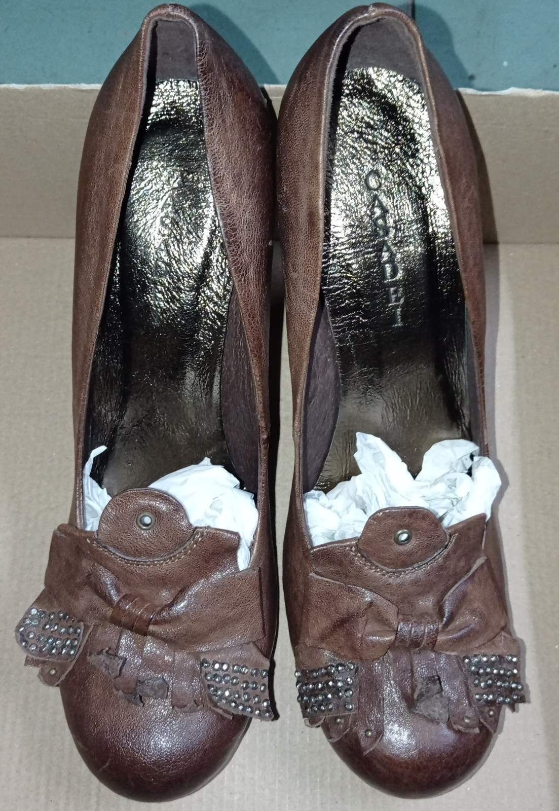 Туфлі жіночі коричневі на  каблуці з бантом