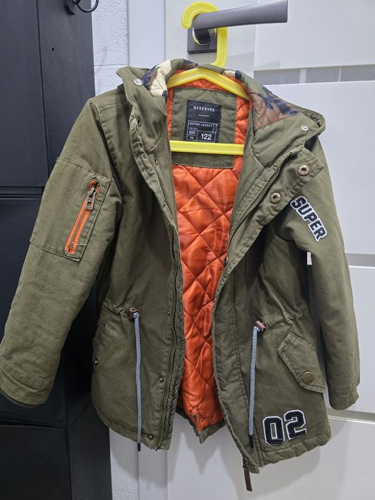 Kurtka chłopięca jesienno zimowa, parka khaki rozm. 122 Reserved