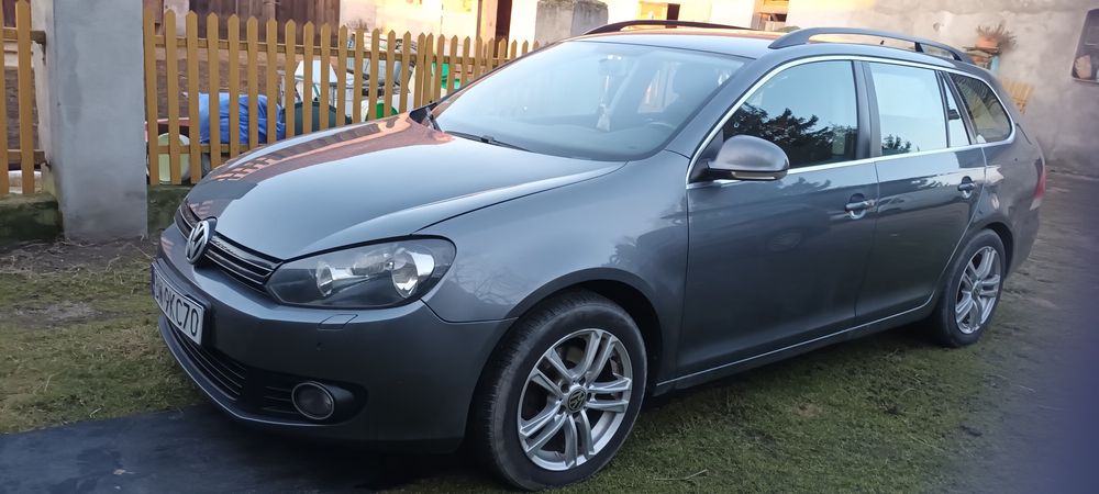 Vw golf Vl kombi 1.6 Tdi 2011 z klimą