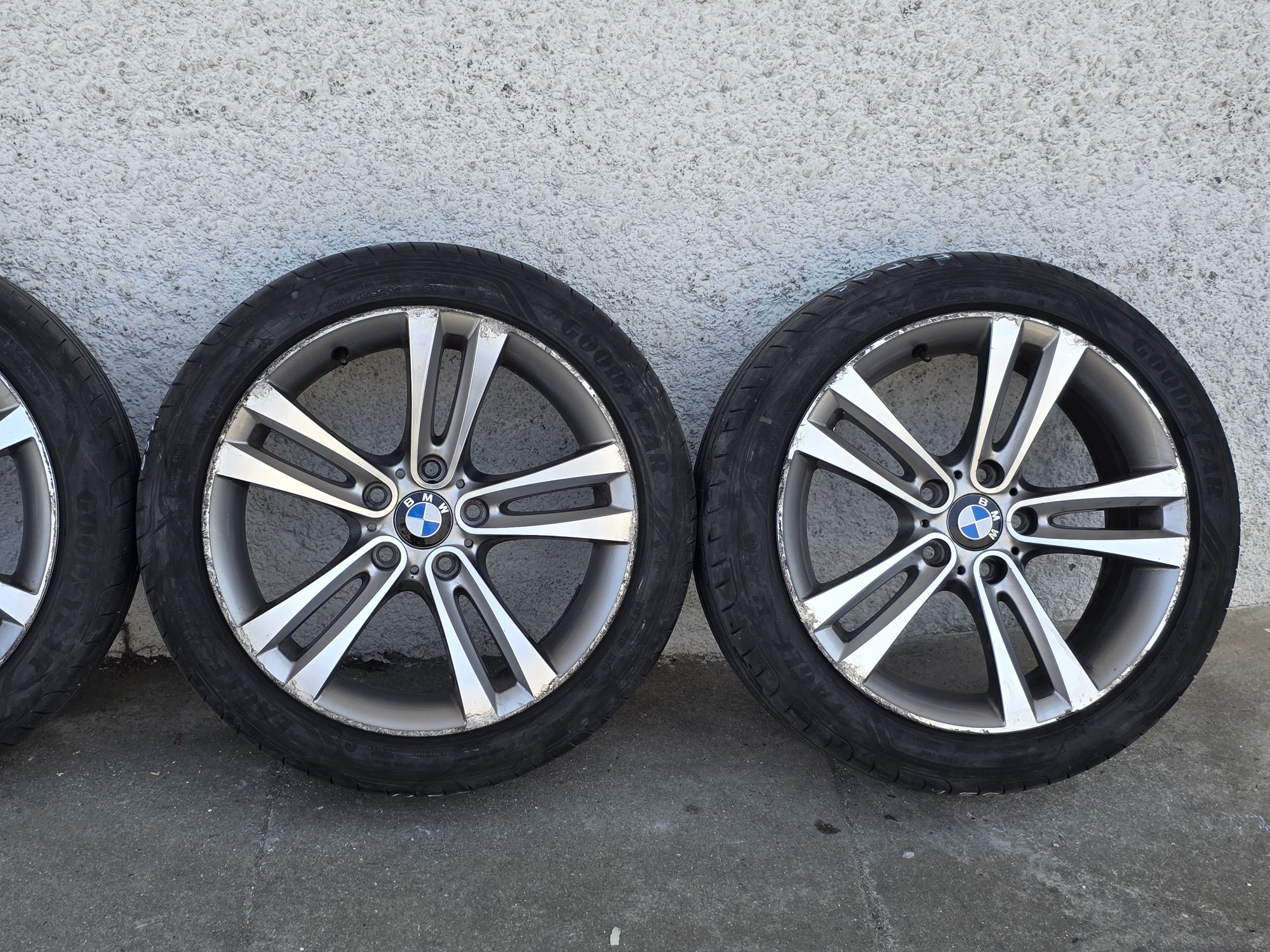 Jantes Originais BMW 18" 5x120 com Pneus 225.45.18
