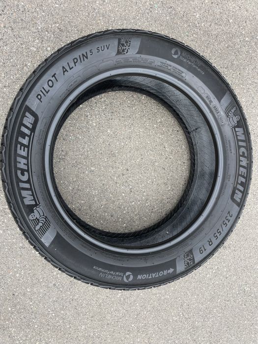 235/55R19 Michelin Pilot Alpin 5 suv