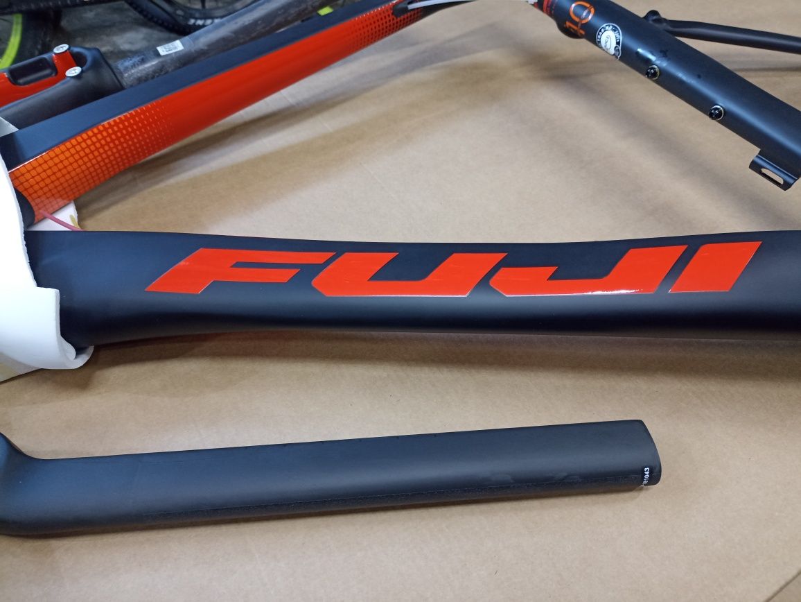 Nowy Frame set Fuji Transonic 2.1 Karbon + sztyca Widelec trek scoot
