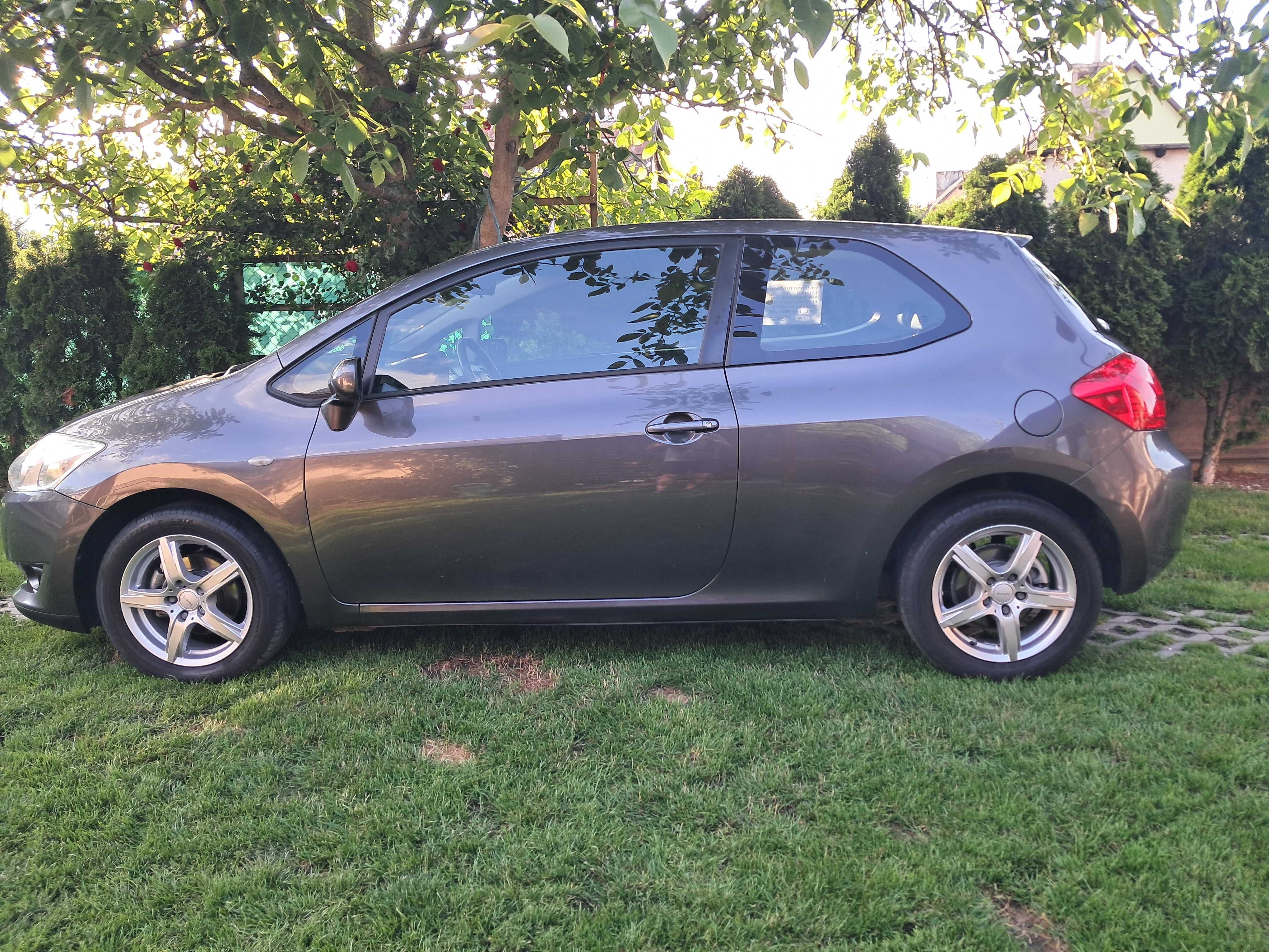 Toyota Auris benzyna + gaz 2007