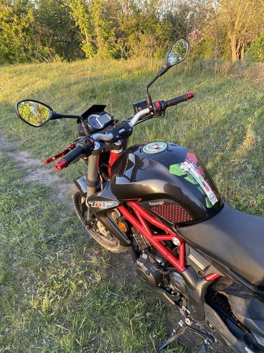 Продам Benelli TNT 300