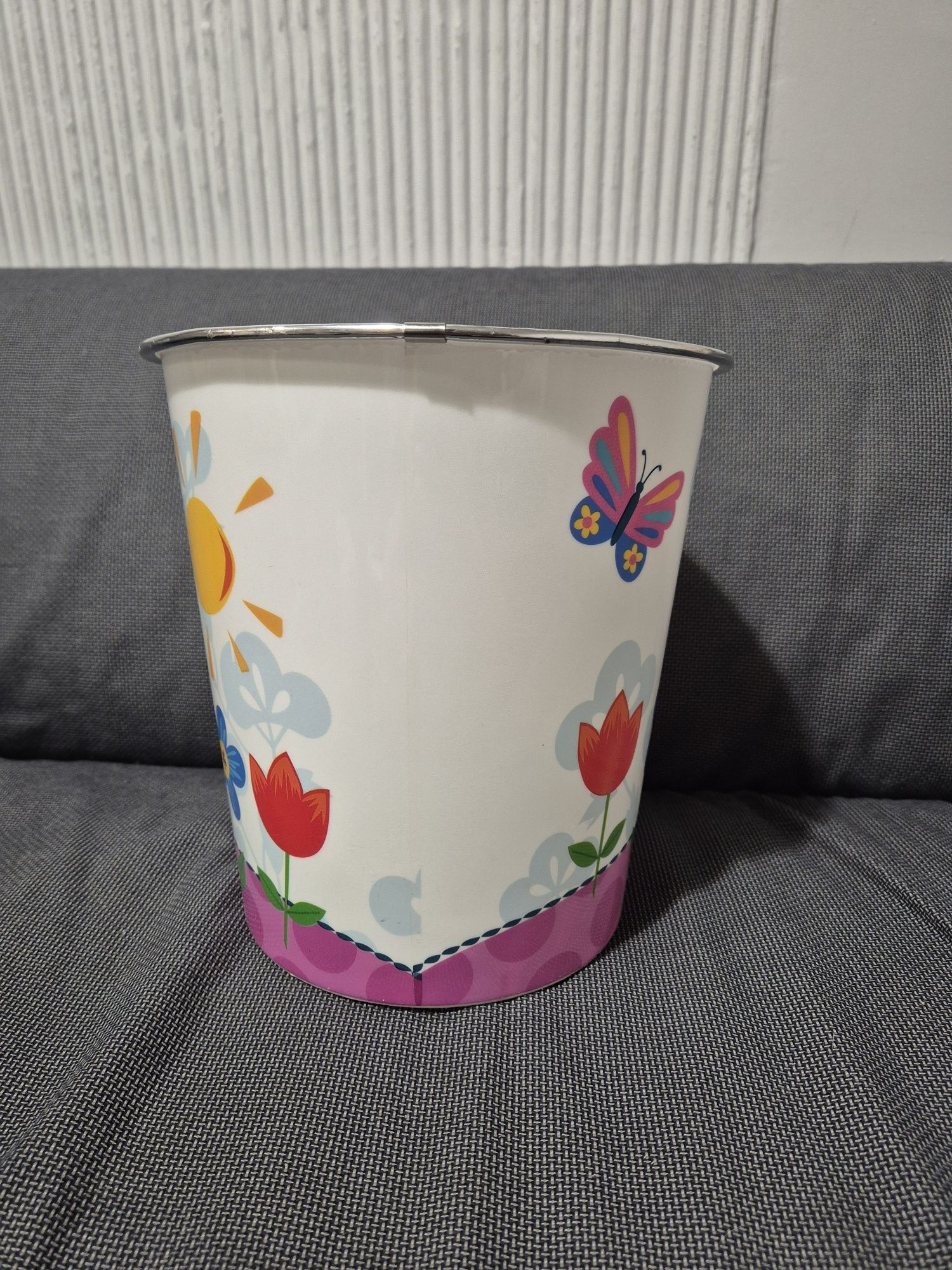 Plastikowy kosz na śmieci Kubuś Puchatek