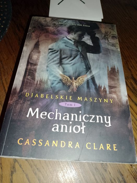 Mechaniczny anioł Cassandra Clare