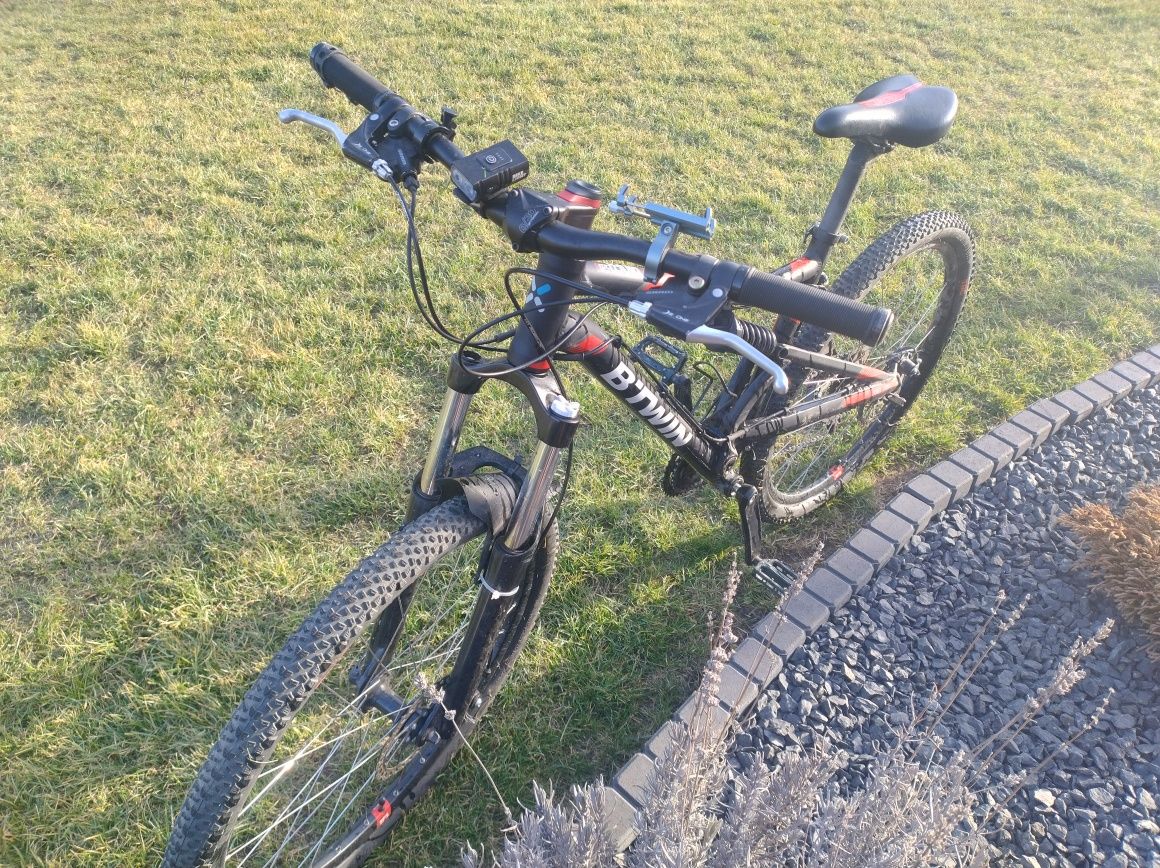 B-twin Rockrider 520s