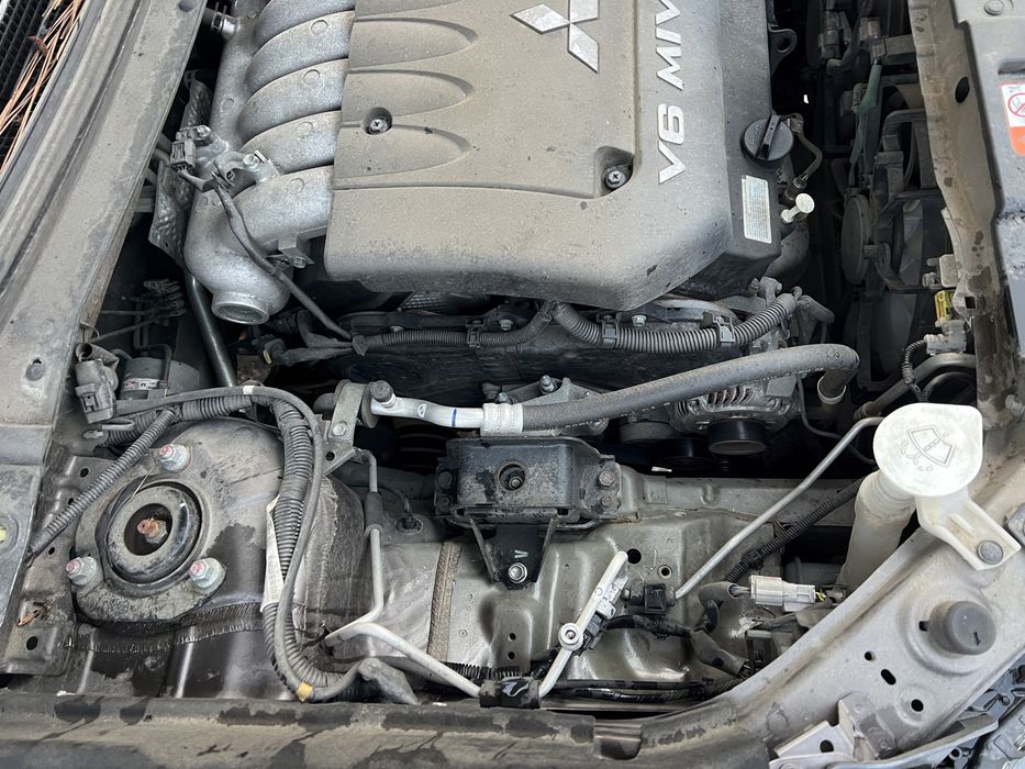 Розборка Mitsubishi Outlander 3 3.0 GT