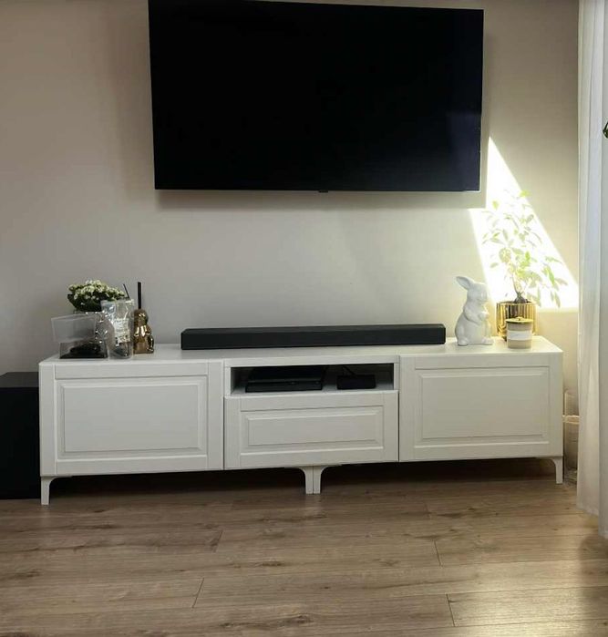 Szafka RTV IKEA Besta 180 cm – Biała, stylowa, funkcjonalna