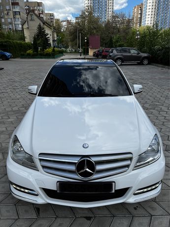 Mercedes-Benz C300 4 matic