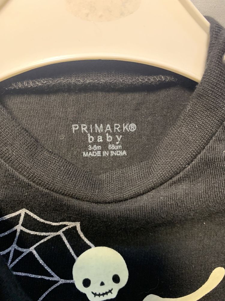 Костюмчик детский от “Primark”