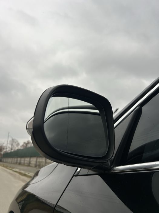 Продам власний Volvo V60 D4 2014