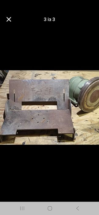 Шліфувальний станок може бути як по металу так і по дереву