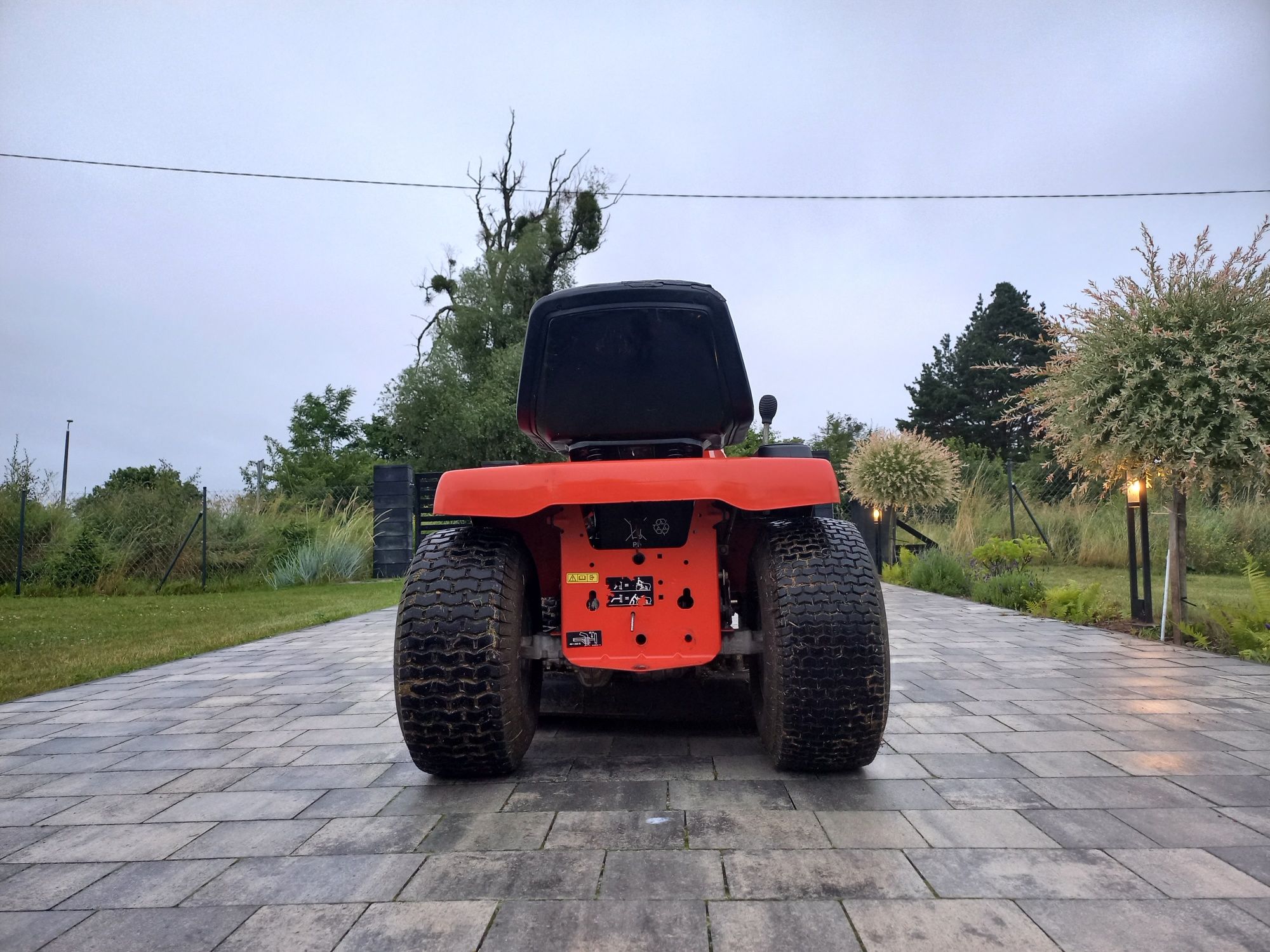 Kosiarka traktorek John Deere SABO 1071 – 17 KM, hydrostat, mocna i ni