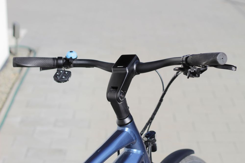 Rower elektryczny GIANT ANYTOUR E+ 1 GTS rozmiar L Yamaha 625