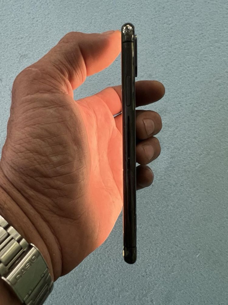 IPhone Xs 64gb space grey битый
