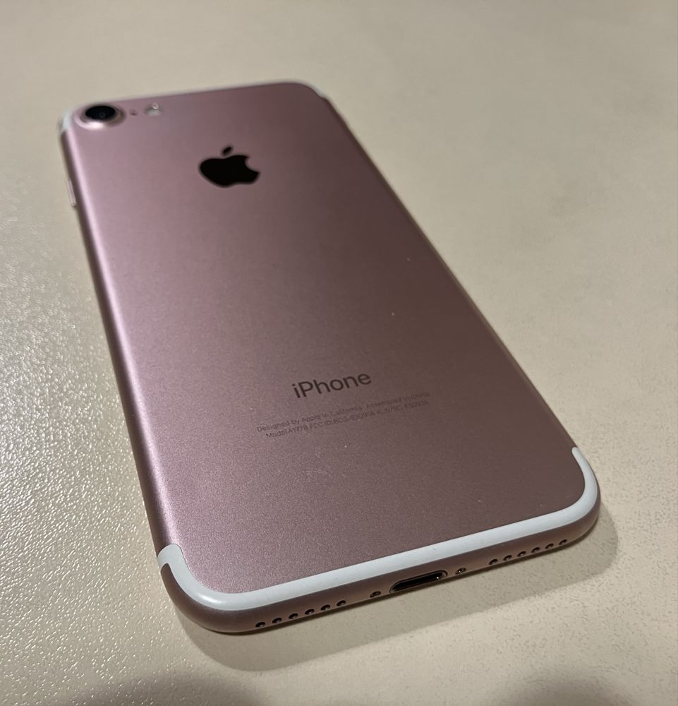iPhone 7 32гб pink (дуже гарний стан)