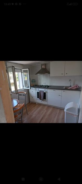 Vendo casa de aldeia barata com muito potencial