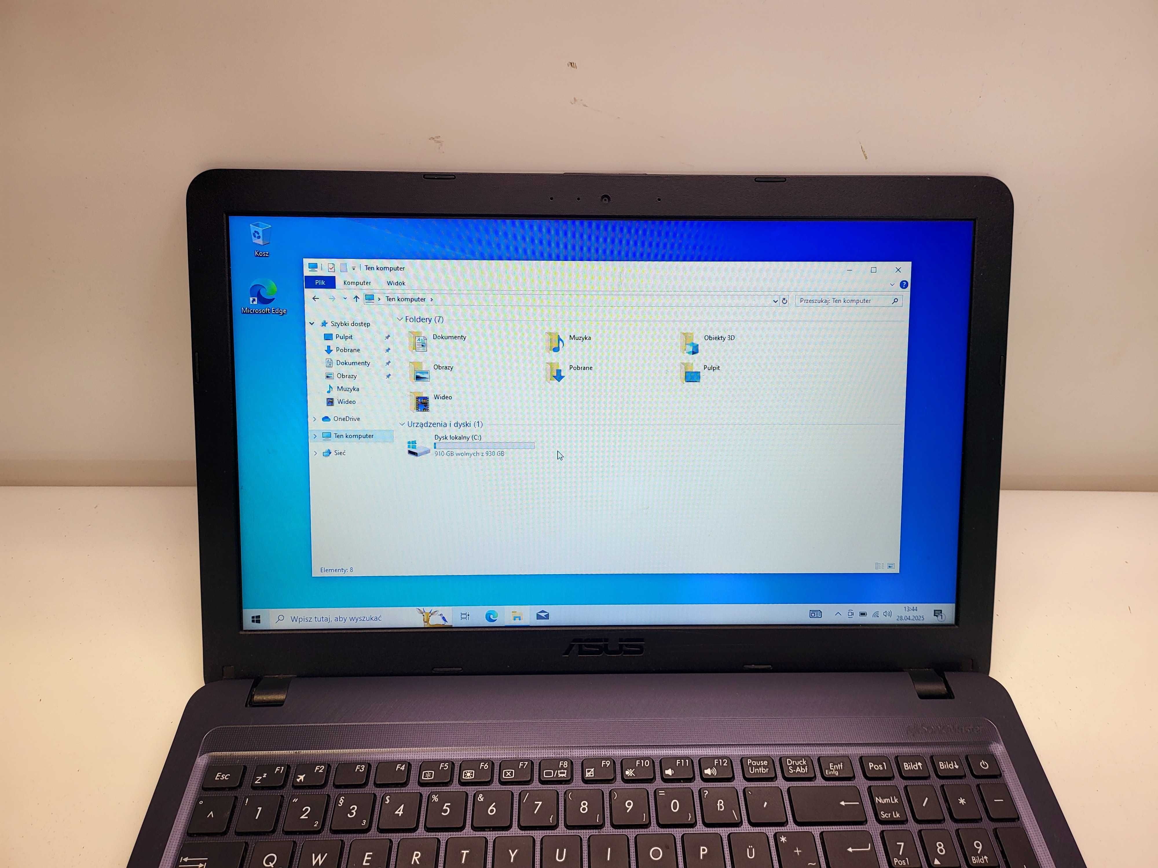 Laptop Asus 4 x 2.4 Ghz / 4GB / 1000GB /  Bat Ok / Win 10