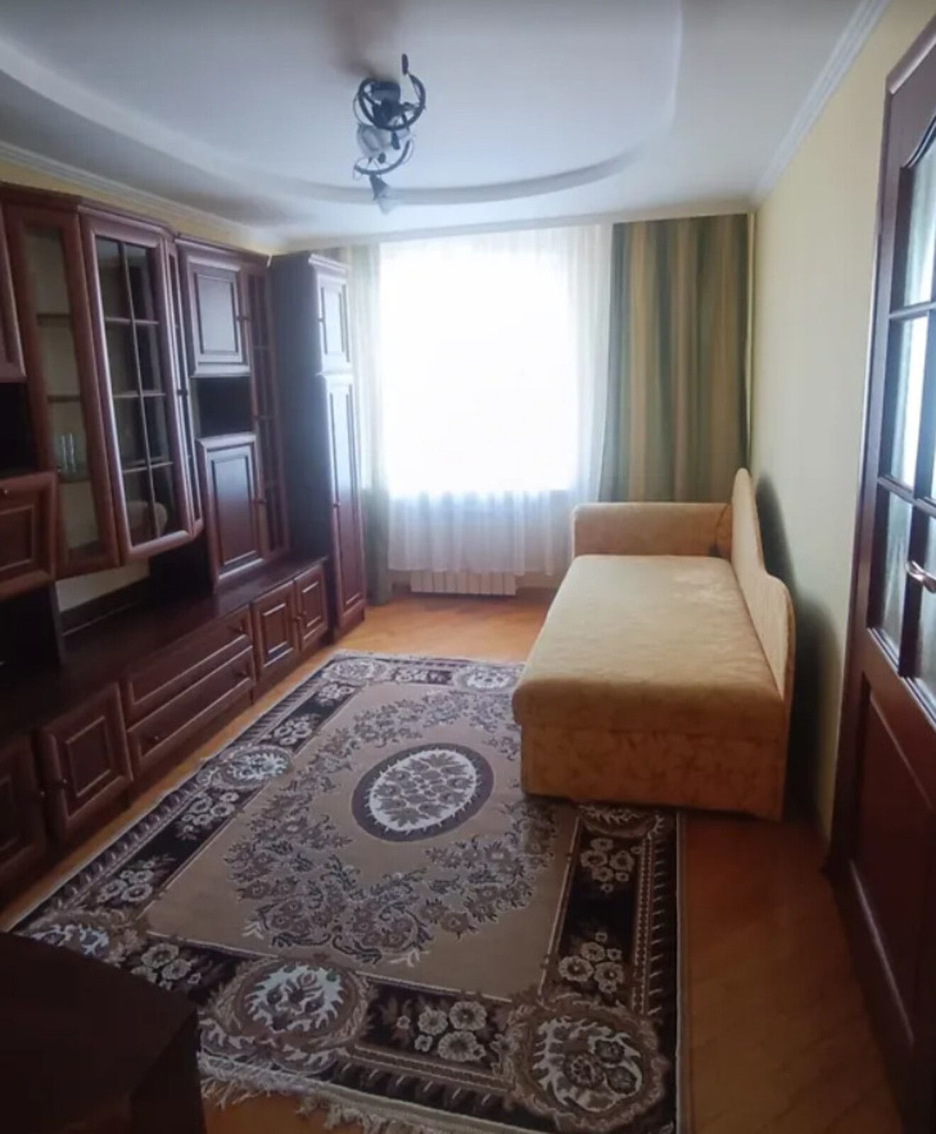 Продаж 3к квартири 76 кв. м на бул. Просвіти