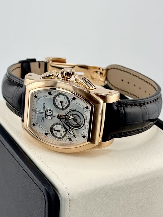 Часы Carl F. Bucherer 18-каратного розового золота