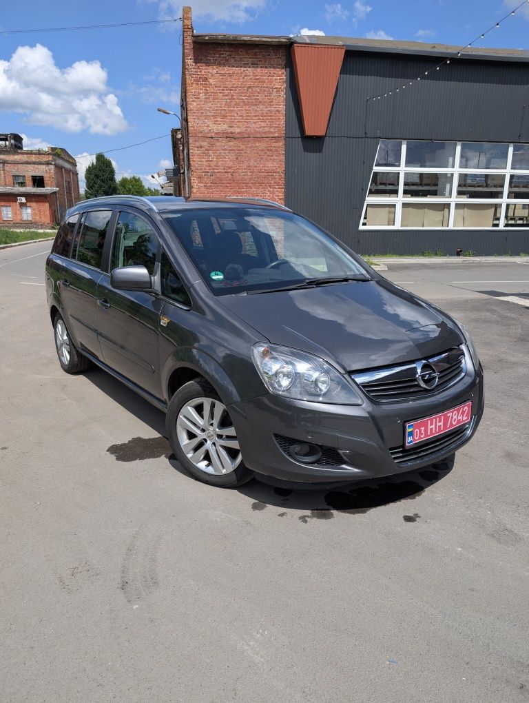 Opel Zafira 2010 року тільки що з Німеччини